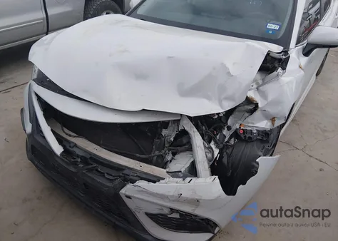 2022 Toyota Camry Se z USA, uszkodzony, nr VIN 4T1G11AK2NU055529